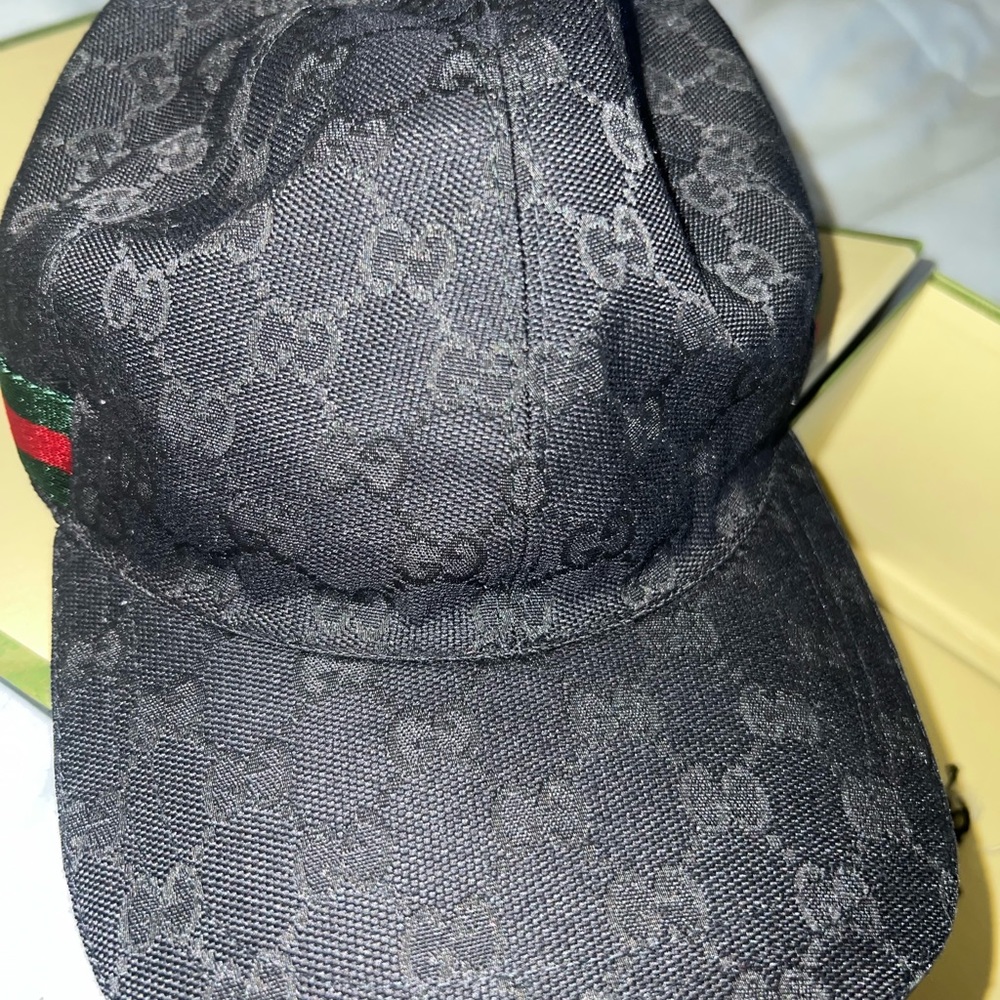 Black Gucci baseball/dad hat - Picture 3 of 8